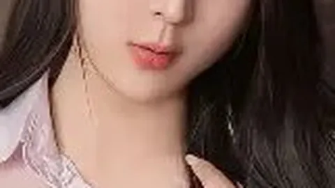 “拳击对决升级，战况愈发紧张激烈”